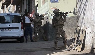 Polise ateş açtı, etekle yakalandı