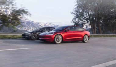 Tesla, 2 milyondan fazla arabası geri çağırıyor