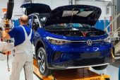 Volkswagen küçülmeye gidiyor: İşçi sayısı azalacak!