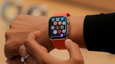 Apple’ın birtakım akıllı saatlerinin ABD’de satış yasağı devam edecek