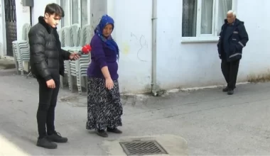 Arbedeyi ayırmak isterken çatıdan atılan beton modülü başına isabet eden adam hayatını kaybetti