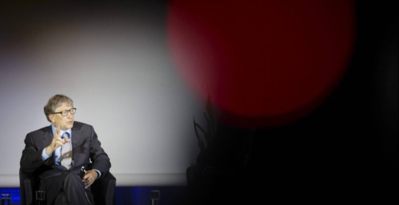 Bill Gates’ten hakkındaki Covid-19 ve mikroçip komplo teorilerine karşılık