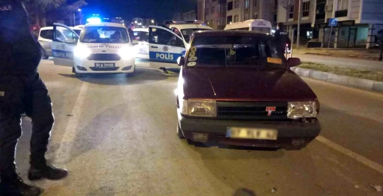 Çorlu’da Polis Kovalamacası: Ehliyetsiz Şoför Polis Otosuna Çarptı