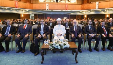 Diyanet 5 yıldız keyfinden vazgeçmiyor