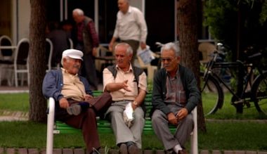 Emekliye ek artırım yüzde 45.6 olmalı