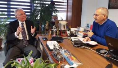 En doruktan başlamazsa devlet tasarruf edemez!