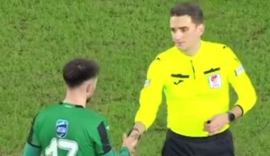 Gençlerbirliği – Sakaryaspor maçında değişik olay: Hakeme feyk atınca kırmızı kart gördü