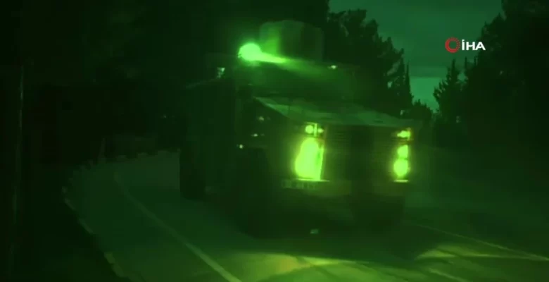 İçişleri Bakanı Yerlikaya: “32 Vilayette Bölücü Terör Örgütü’ne yönelik düzenlenen “Kahramanlar-41” operasyonlarında toplam 113 kuşkulu şahıs gözaltına…