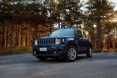 Jeep’in sevilen modeli Renegade, 10. yaşını kutluyor