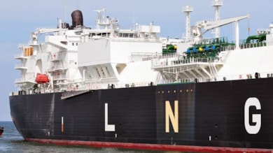 Katar, Kızıldeniz üzerinden LNG sevkiyatını durdu