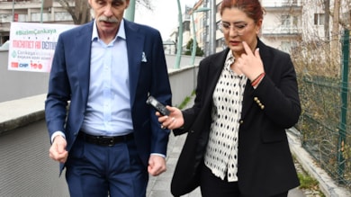 Mansur Lider apayrı biridir ortamızda kriz yok