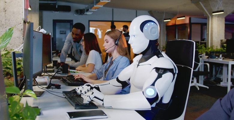 MIT: İnsan emeği hâlâ yapay zekadan daha cazip