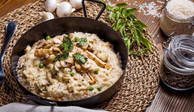 Mükemmel Mantarlı Risotto Tarifi! Üstelik şarap eklemenize gerek kalmadan…