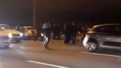 Otoyolda makas attı, 7 araç birbirine girdi