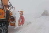 Tokat-Sivas kara yolu kar nedeniyle ağır tonajlı araçların geçişine kapatıldı