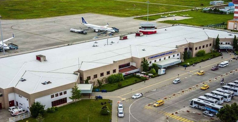 Uçuş yok, yolcu yok ancak işçi alınıyor