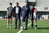 Uşak Üniversitesi, Uşaklı Gençlere Stadyumunu Açtı