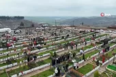 Adıyaman Zelzelesi Kurbanları 1. Yıl Dönümünde Mezarlığa Akın Etti