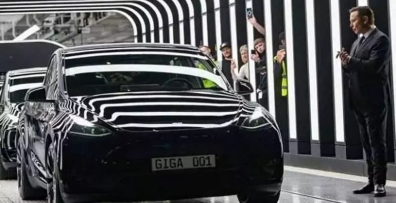 Almanlar Tesla’nın fabrika planına karşı çıkıyor