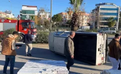 Antalya’da Denetimden Çıkan Araç Pikaba Çarptı