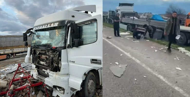 Ayvalık’ta trafik kazası: 3’ü ağır 9 yaralı