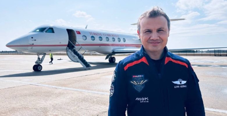 Bakan Kacır: Adam yurda dönüyor