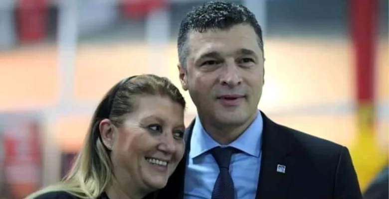 Balıkesir’de İstifa Şoku: Belediye Lideri ve Eşi CHP’den Ayrıldı