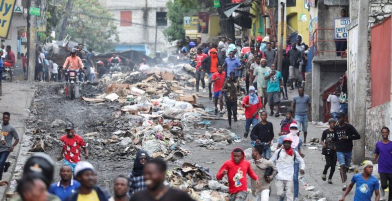 Haiti savaş yerine döndü: Çok sayıda meyyit ve yaralı var