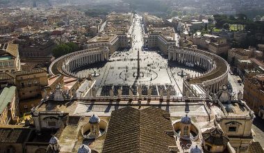 İstismarı örtbasla suçlanıyordu… Başpiskopos istifa etti