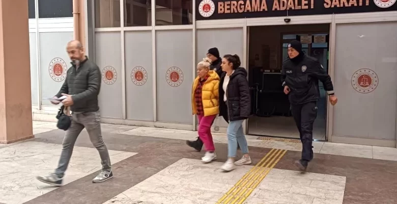 İzmir’de fuhuş operasyonu: Öğrencilere indirimli fiyat tarifeleri yapılan konutta 3 kişi gözaltına alındı