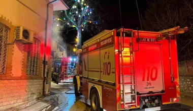 Kocaeli’de bir mescitte çıkan yangın söndürüldü