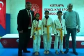 Kütahya Ahteri İmam Hatip Ortaokulu Öğrencileri Judo Karşılaşmalarında Dereceye Girdi