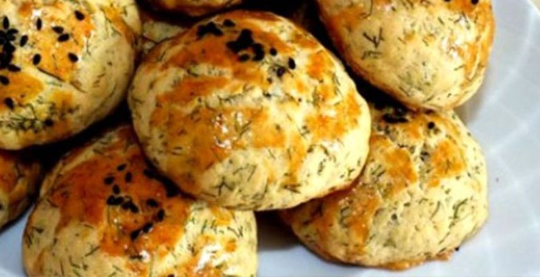 Lezzetin en süratli hali! Airfryer ile 15 dakikada dereotlu poğaça