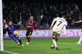 Roma, Salernitana’yı mağlup etti