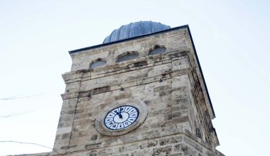 Saati çalınan tarihi kulede 40 yıl sonra bir birinci