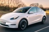 Tesla 2.2 milyon aracını geri çağırıyor