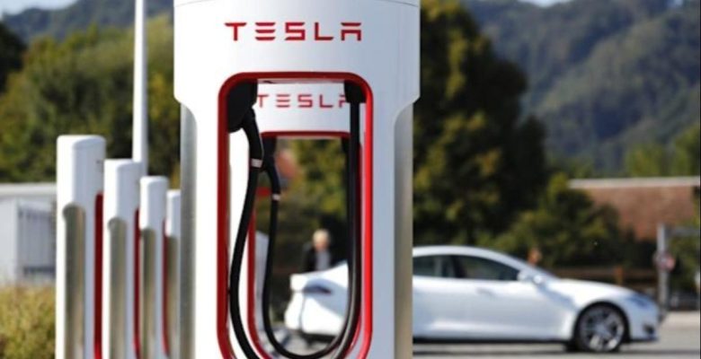 Tesla, dünyanın en büyük Supercharger istasyonunu kuracak