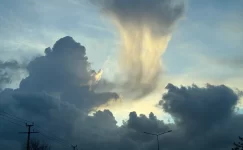 Balıkesir’de enteresan bulutlar oluştu