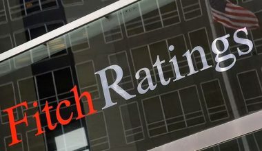 Fitch, Türkiye’nin kredi notunu yükselti