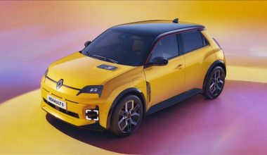 Gelecek yıl Türkiye’de: Yüzde 100 elektrikli Renault 5, şimdiden 50 bin sipariş aldı