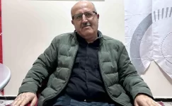 Hakkari’de 25 yıllık muhtarlık misyonunu gençlere bıraktı