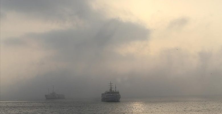 İstanbul’da deniz ulaşımına sis pürüzü