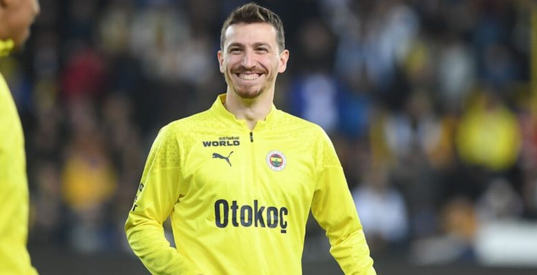 Mert Hakan Yandaş’tan Galatasaray’a gönderme geldi