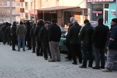 Ramazan öncesinde ucuz et kuyruğu daha da uzadı