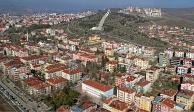 Vilayet olmaya aday 25 ilçe neresi? Hangi ilçeler vilayet olacak?